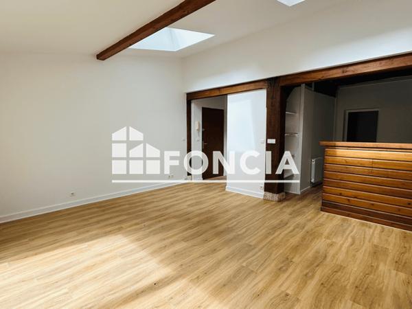 Location Appartement 2 pièces 46.25 m² - 73 RUE EAU DE ROBEC Rouen Cedex 1 76000