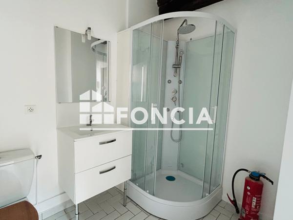 Location Appartement 2 pièces 46.25 m² - 73 RUE EAU DE ROBEC Rouen Cedex 1 76000