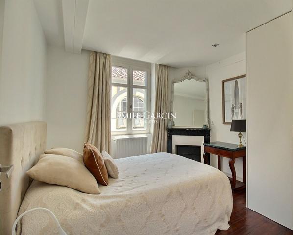 A vendre maison de ville rénovée Biarritz