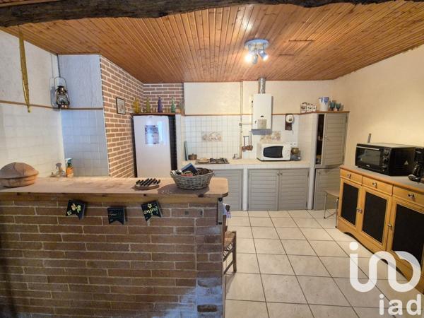 Maison 3 pièces de 74 m² à Saint-Amans-Valtoret (81240)