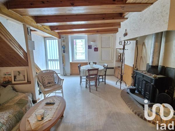 Maison 3 pièces de 74 m² à Saint-Amans-Valtoret (81240)