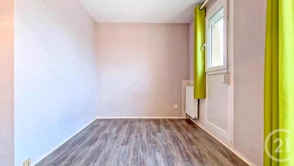 Appartement F1 à vendre  1 pièce - 27 m2 ST JULIEN LES VILLAS - 10