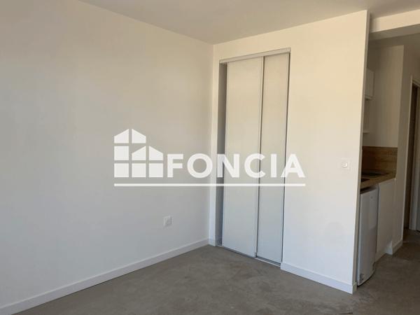 Location Studio meublé 18.56 m² - STUDY'HOP Orleans 45100