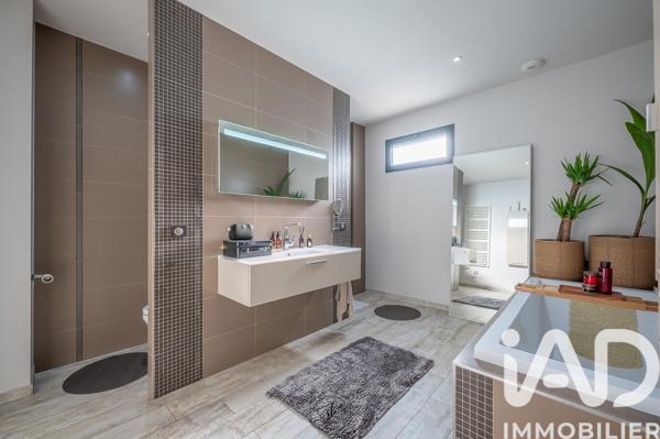Maison à vendre 6 pièces 220 m² Yutz