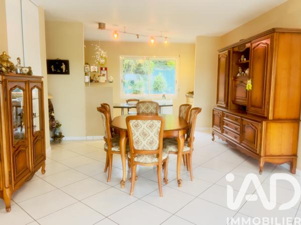 Maison à vendre 7 pièces 140,8 m² Bon-Encontre