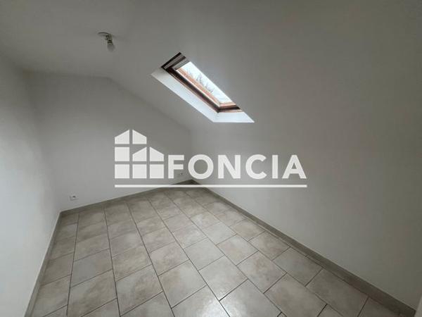 Location Maison 5 pièces 100 m² - 11 AV DU GENERAL DE GAULLE Chateau Thierry 02400