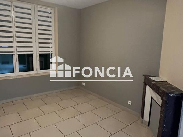 Location Maison 5 pièces 100 m² - 11 AV DU GENERAL DE GAULLE Chateau Thierry 02400