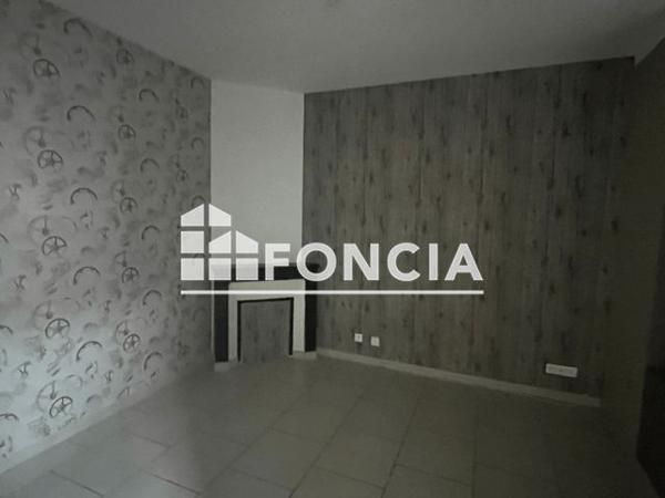 Location Maison 5 pièces 100 m² - 11 AV DU GENERAL DE GAULLE Chateau Thierry 02400