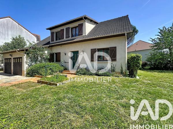 Maison à vendre 7 pièces 150 m² Saint-Germain-le-Rocheux