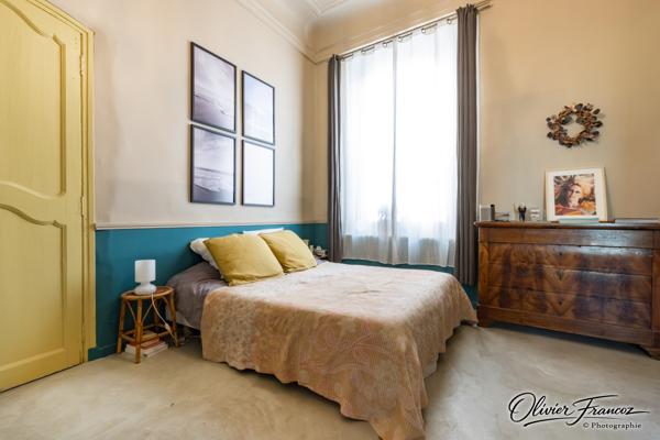 Maison
         9 pièces
        - 195 m² Bien prestige 1 250 000 € *