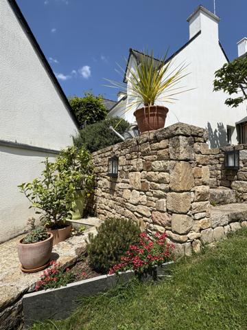 Maison ancienne rénovée avec jardin SAINT GOUSTAN AURAY