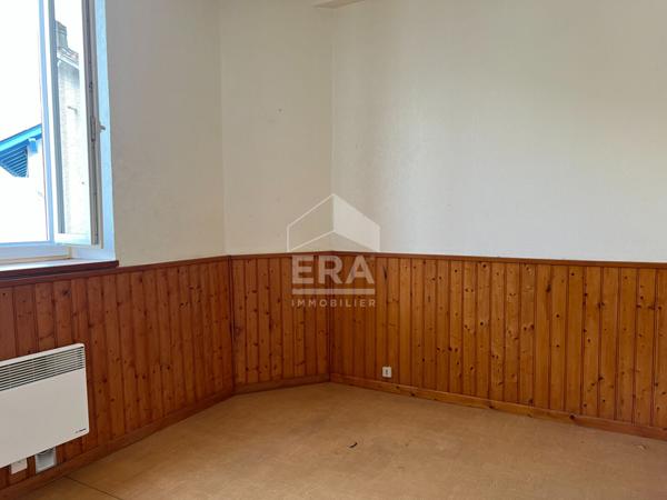 Maison de plain-pied avec garage et 2 chambres à Pierrefitte-Nestalas