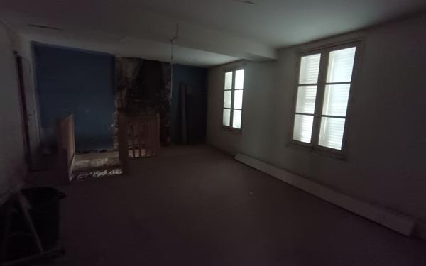 Maison à vendre    1 pièce •  Blérancourt