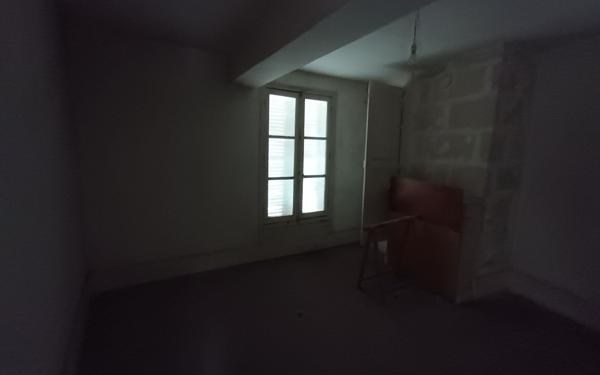 Maison à vendre    1 pièce •  Blérancourt