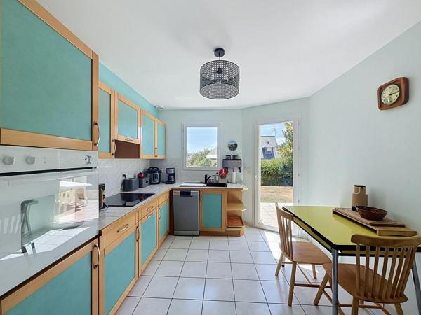 PLOEMEUR : Maison confortable et fonctionnelle avec vie de plain pied