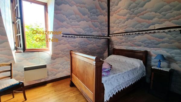 24330  Milhac d'Auberoche : maison Périgourdine