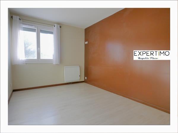 Saint-Genis-Laval (69230) Maison familiale lumineuse et sécurisée – Proche métro B – CLASSE DPE C