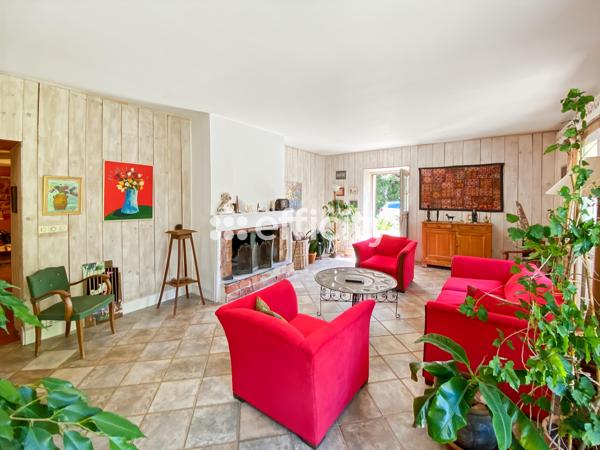 Maison 9 pièces - 250 m²