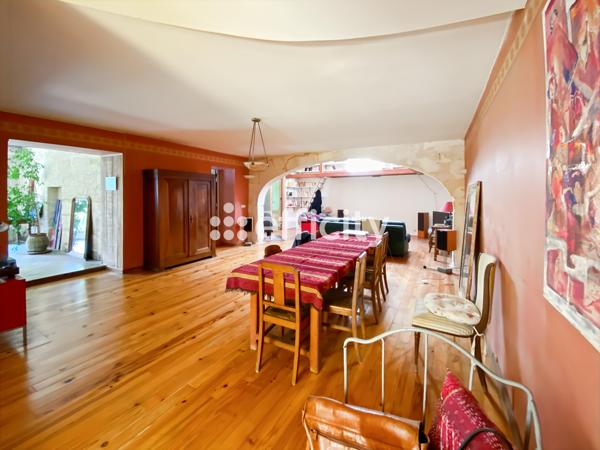 Maison 9 pièces - 250 m²