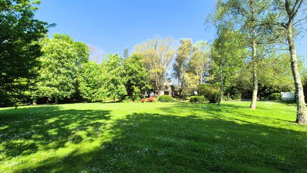 Fouesnant (29170) Fouesnant Maison de 9 pièces principales de 215 m²