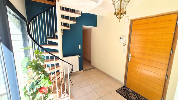 Fouesnant (29170) Fouesnant Maison de 9 pièces principales de 215 m²