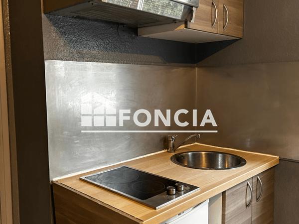 Location Studio meublé 18.65 m² - 4 RUE DU DRAC Grenoble 38000