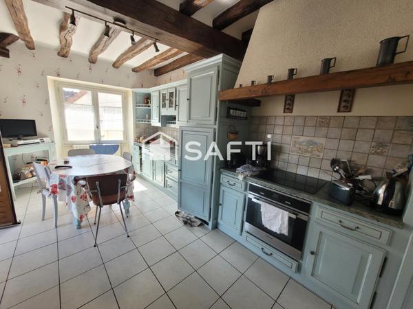 BATISSE Hypercentre 3ch +Cour +Jardin +Dépendances