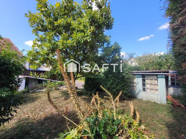 BATISSE Hypercentre 3ch +Cour +Jardin +Dépendances