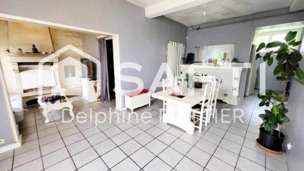 Maison en pierre, 9 pièces