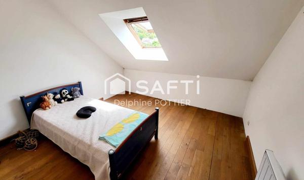 Maison en pierre, 9 pièces