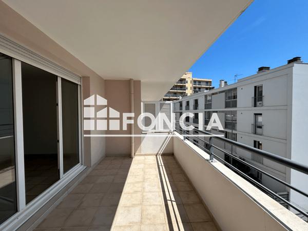 Location Appartement 2 pièces 49.74 m² - 33 RUE DU CAPITAINE CASANOVA Toulon 83000
