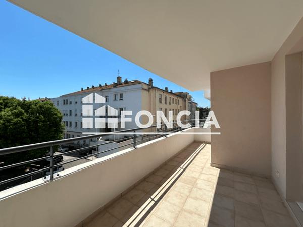 Location Appartement 2 pièces 49.74 m² - 33 RUE DU CAPITAINE CASANOVA Toulon 83000