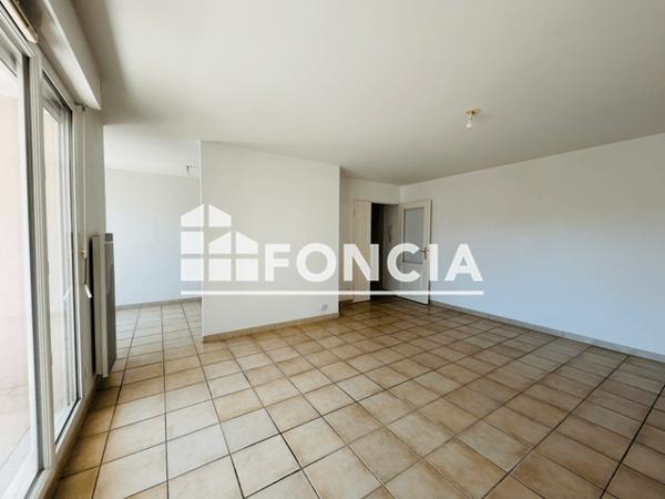 Location Appartement 2 pièces 49.74 m² - 33 RUE DU CAPITAINE CASANOVA Toulon 83000