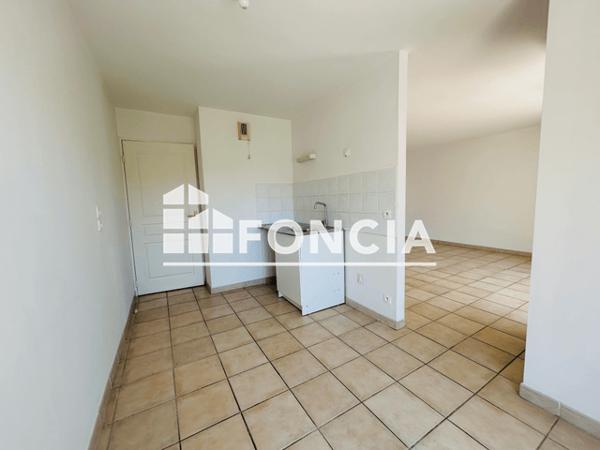 Location Appartement 2 pièces 49.74 m² - 33 RUE DU CAPITAINE CASANOVA Toulon 83000