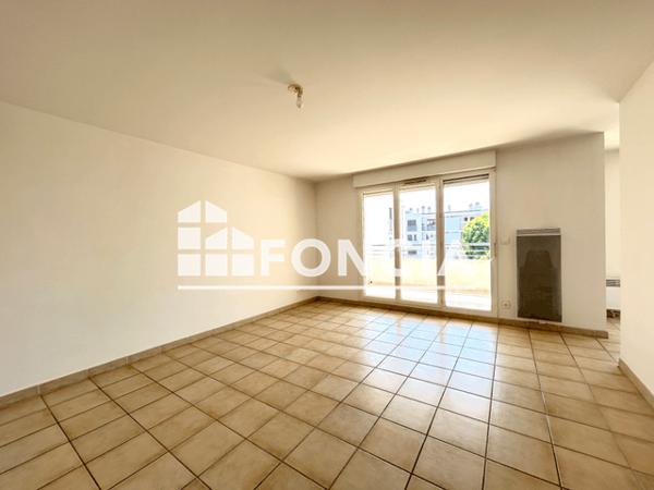 Location Appartement 2 pièces 49.74 m² - 33 RUE DU CAPITAINE CASANOVA Toulon 83000