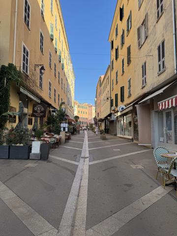 local commercial Ajaccio Ajaccio (20000)