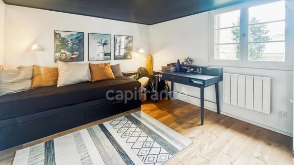 BORDEAUX SAINT-SEURIN – Splendide duplex en pierre de 80 m² (88 m² au sol) – 3 chambres / 3 salles d'eau