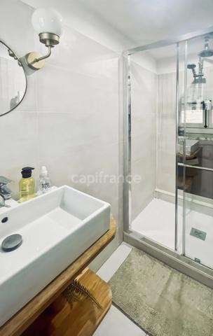 BORDEAUX SAINT-SEURIN – Splendide duplex en pierre de 80 m² (88 m² au sol) – 3 chambres / 3 salles d'eau