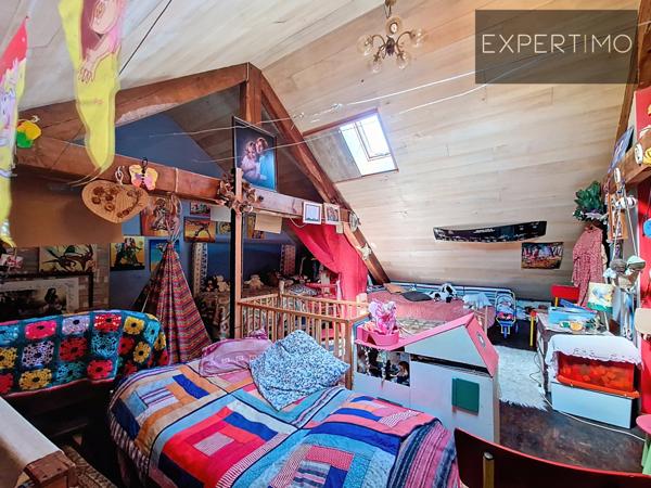 Cassagnes-Bégonhès (12120) Cassagnes-Bégonhès – Maison de village avec garage et panneaux photovoltaïques