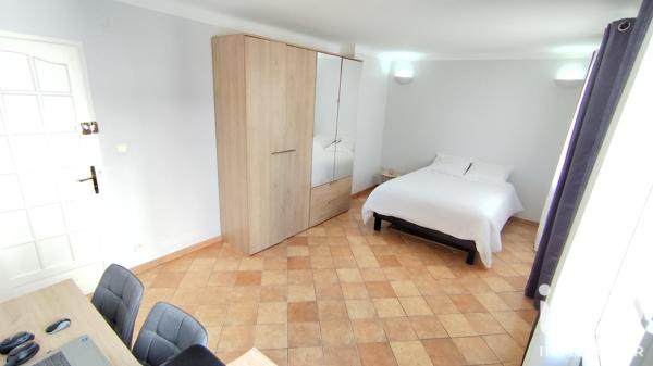 Appartement à vendre 4 pièces 69 m² Marseille 4