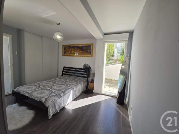 Maison à vendre  6 pièces - 225 m 2   CARBONNE  - 31