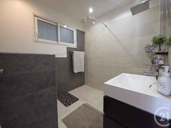Maison à vendre  6 pièces - 225 m 2   CARBONNE  - 31