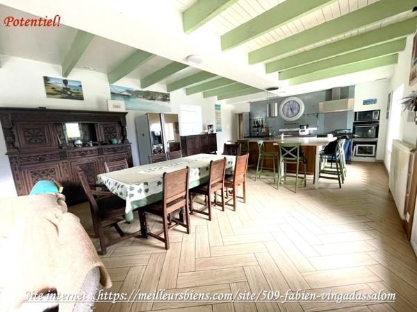 Longere traditionnellle en pierre de taille