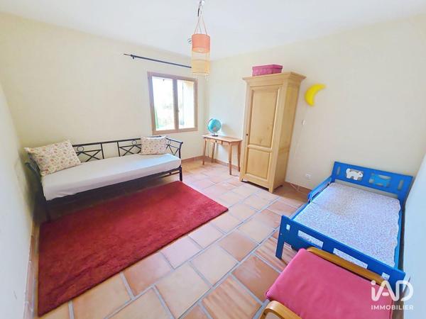 Maison à vendre 6 pièces 225 m² Camaret-sur-Aigues