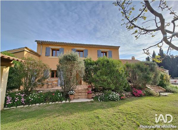 Maison à vendre 6 pièces 225 m² Camaret-sur-Aigues