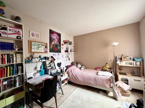 Duplex 99m², terrasse de 25 m², proche gare