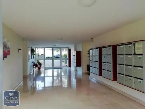 Appartement à louer 2 pièces 46.5m² Le Mans (72000)