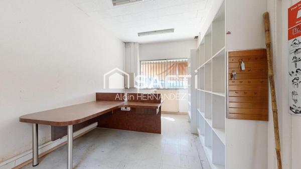 Besoin de volume? 1.121 m2 bureaux intégrés