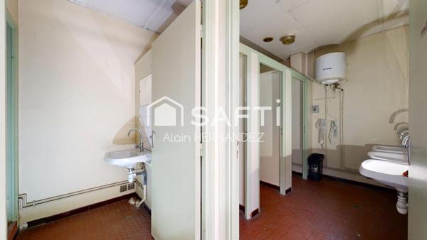 Besoin de volume? 1.121 m2 bureaux intégrés