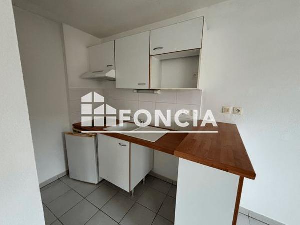 Location Appartement 2 pièces 37.1 m² - 160 RUE MOZART Agen 47000